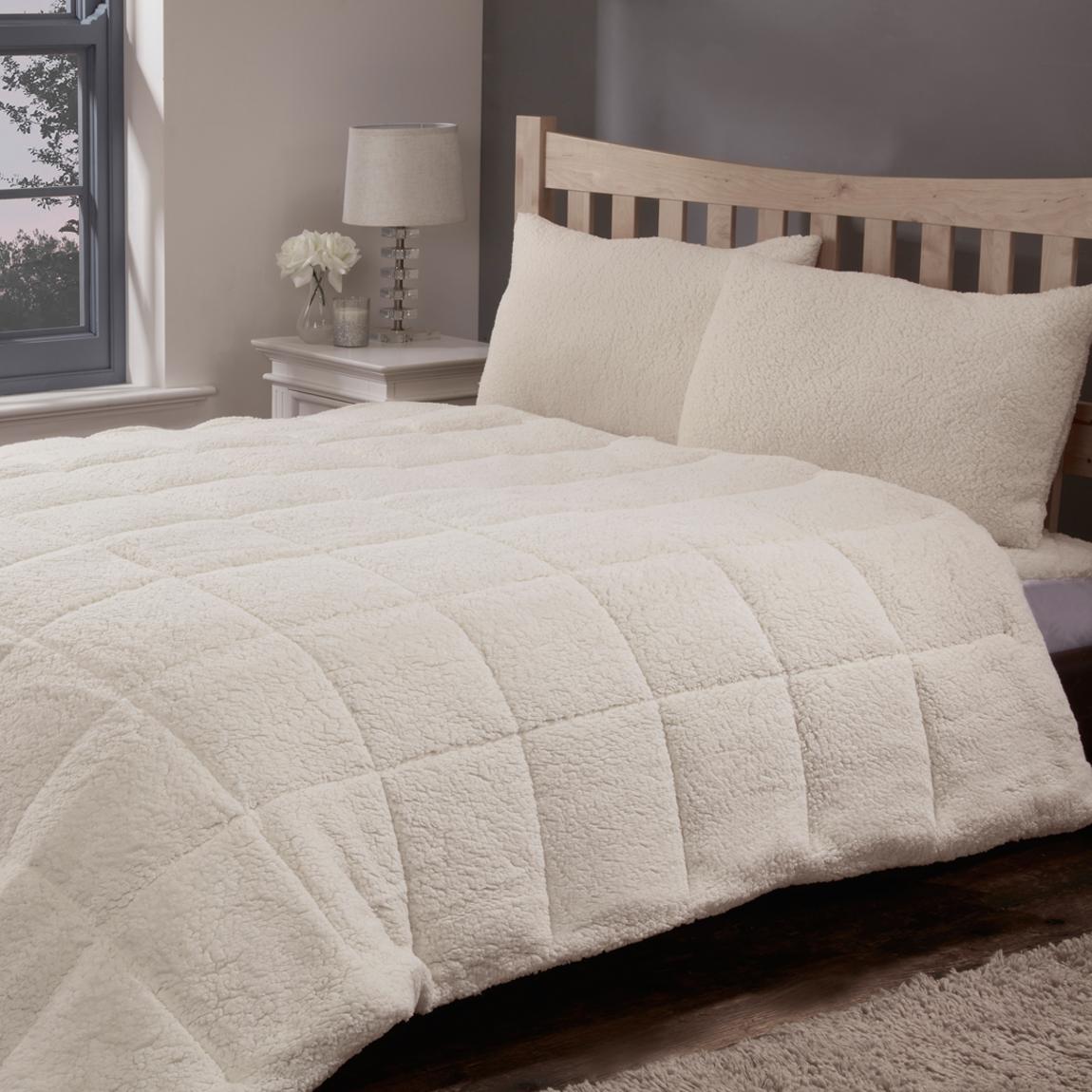 Teddy Bear King 13.5 Tog Duvet, Cream main product photo