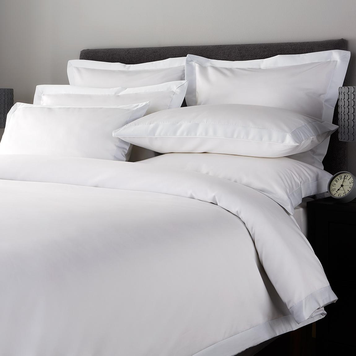 800TC Wide Border King Duvet Cover, White/White main product photo