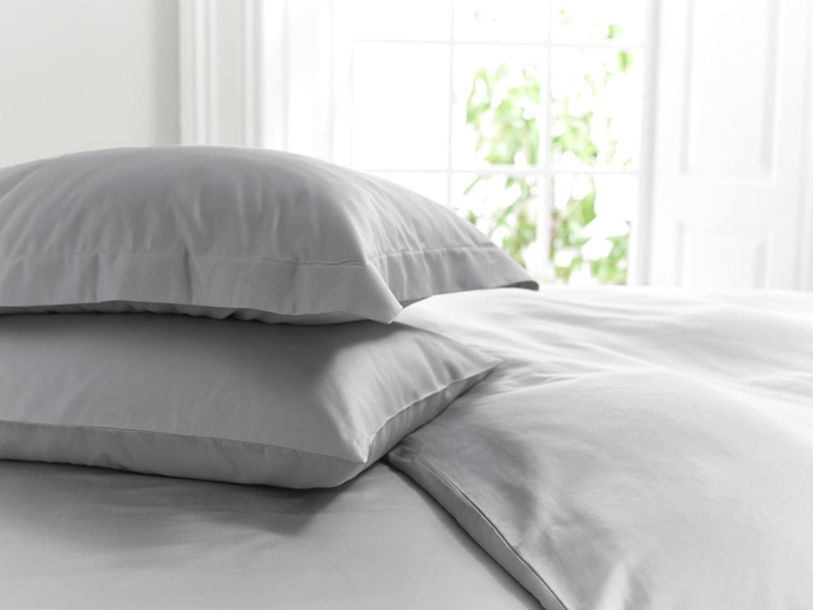 800 Thread Count Cotton Housewife Pillowcase Platinum main product photo