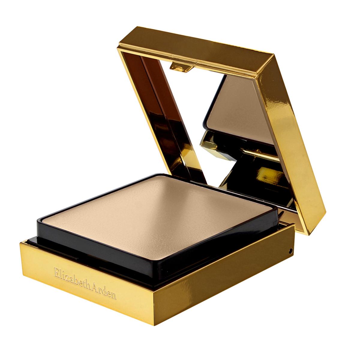 Flawless Finish Sponge-On Cream Makeup 40 Beige main product photo