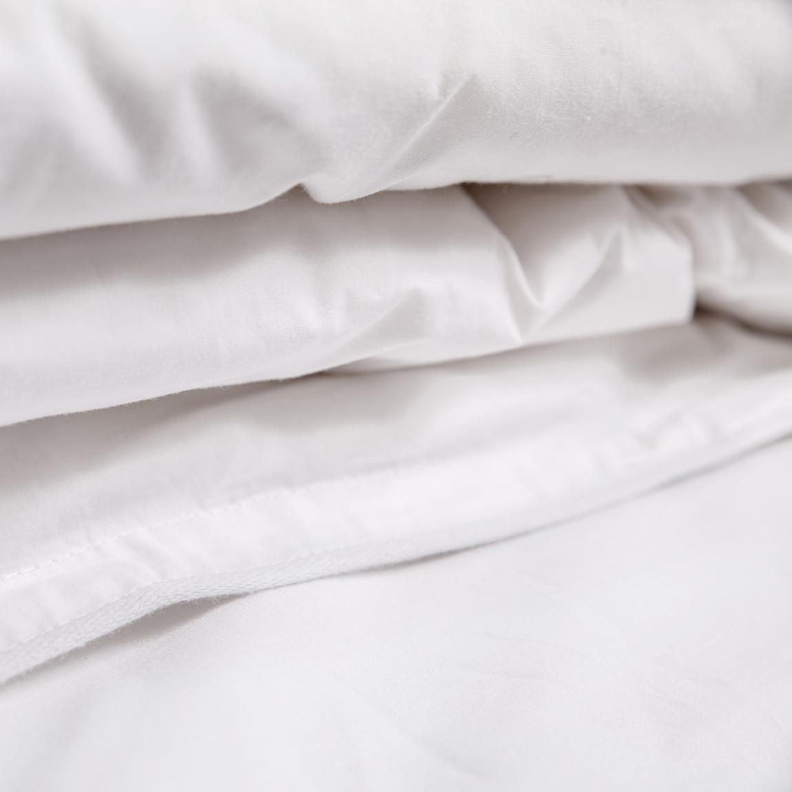 White Goose Down 9 King Duvet main product photo