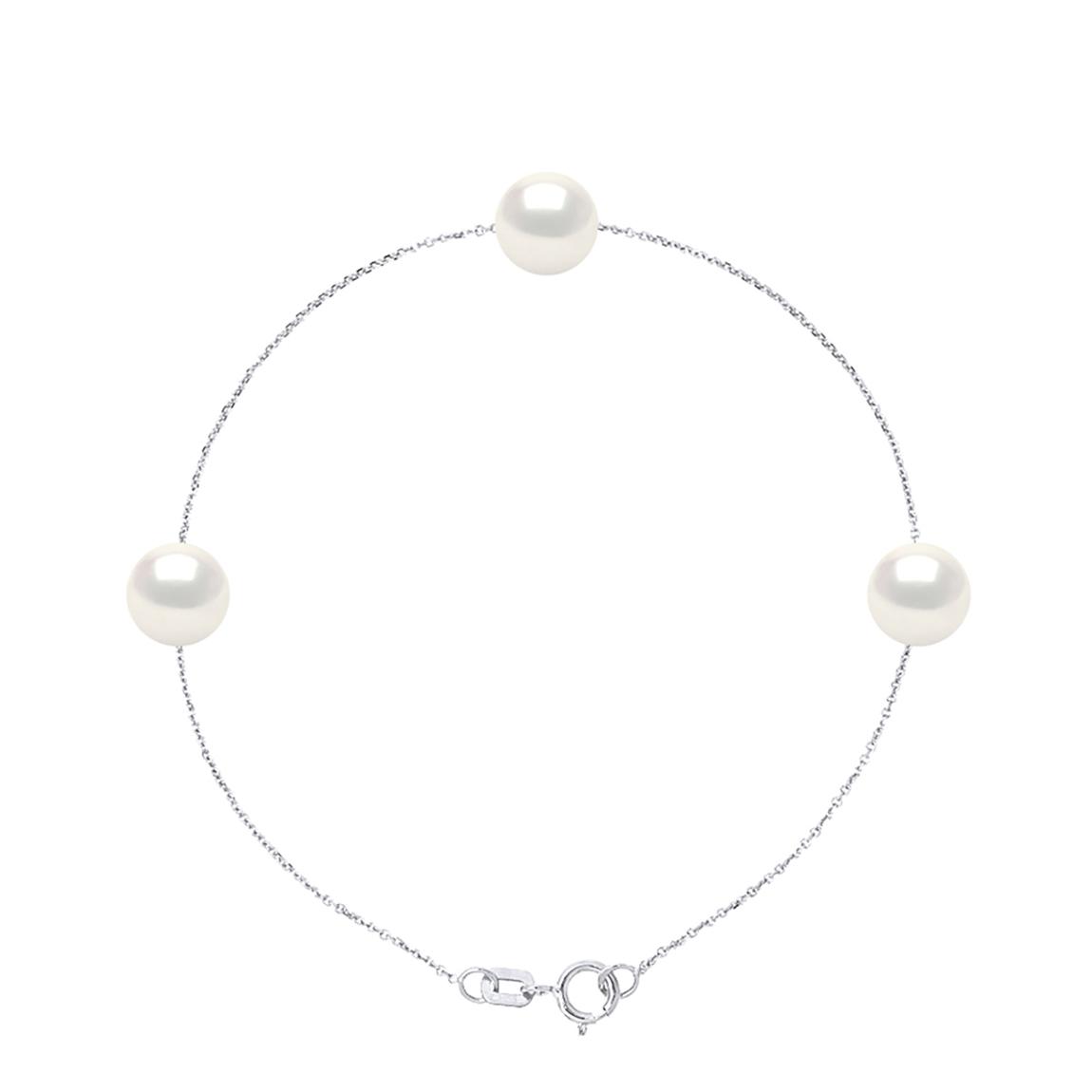 White Three Pearl Bracelet main product photo