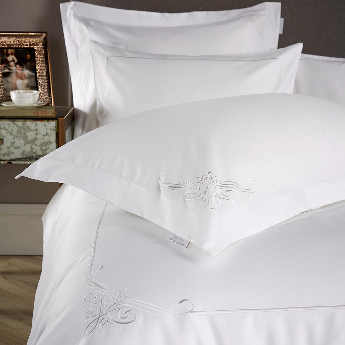 600TC Corner Motif Oxford Pillowcase, White main product photo