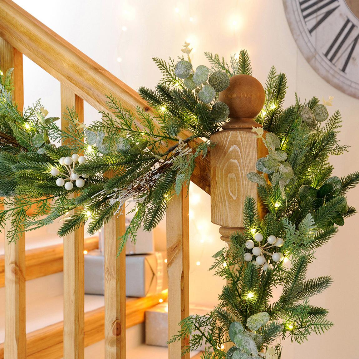 Prelit Eucalyptus Garland, 270cm main product photo