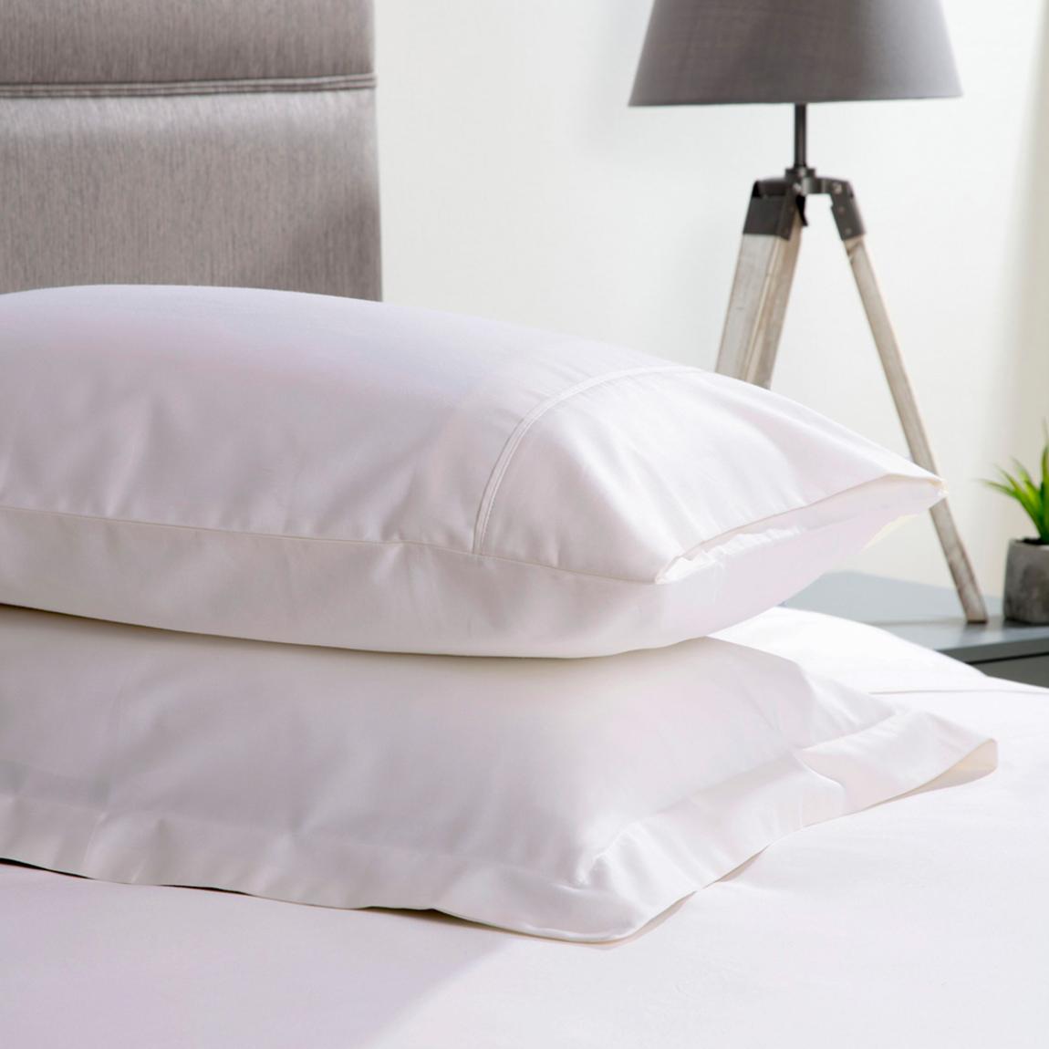 600Tc Housewife Pillowcase, White main product photo