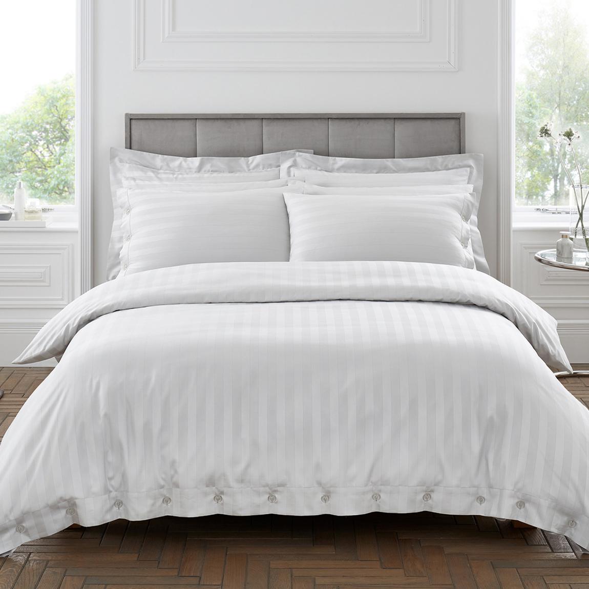 400TC Satin Stripe King Duvet Cover Set, White main product photo
