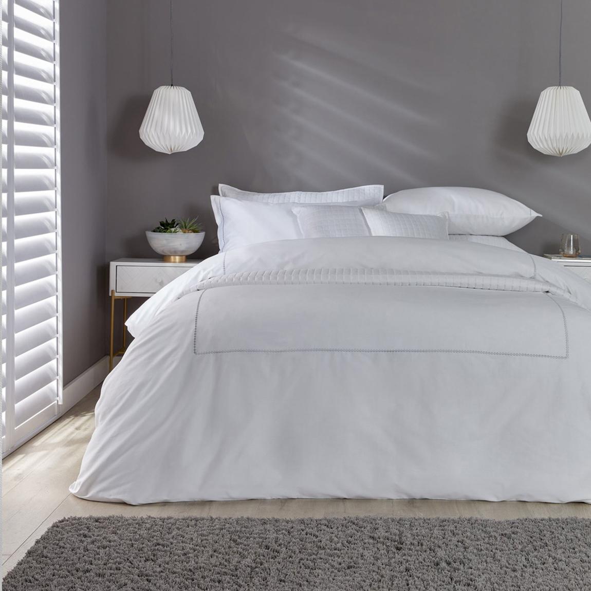 Appleby Superking Duvet Set, Platinum main product photo