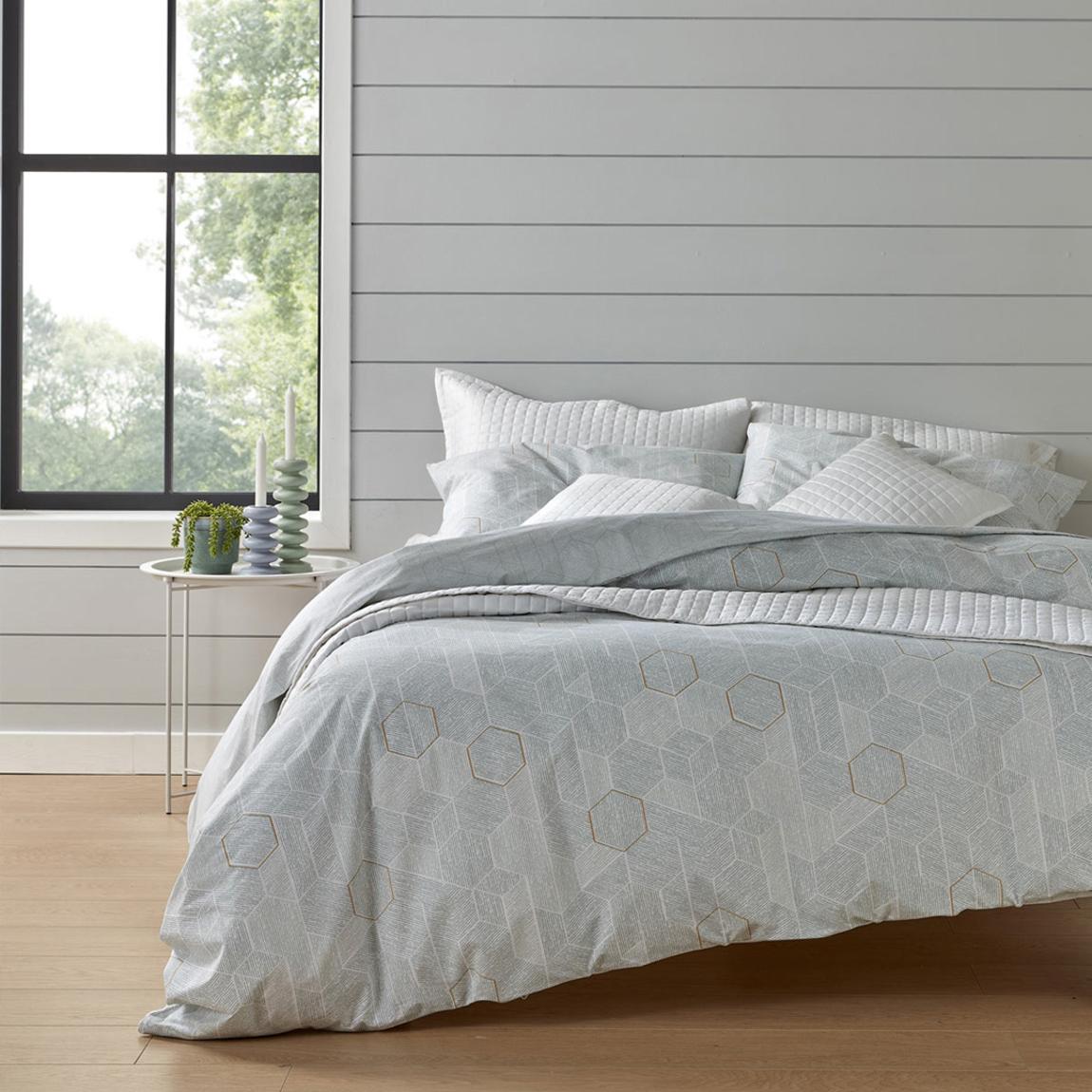 Meeko King Duvet Set, Mint main product photo