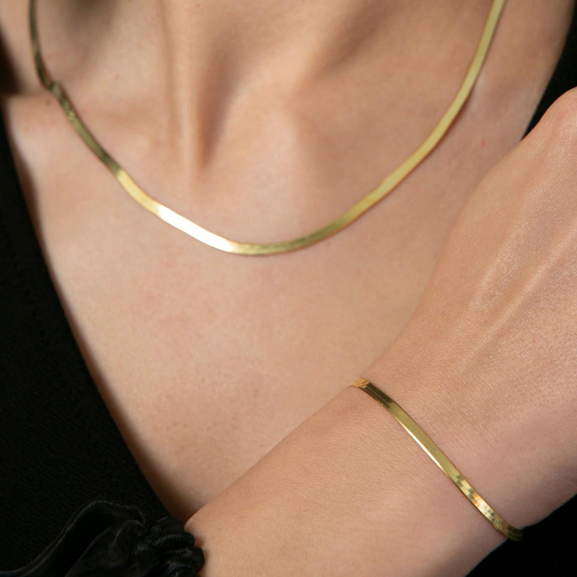 Gold Necklace & Bracelet Set main product photo