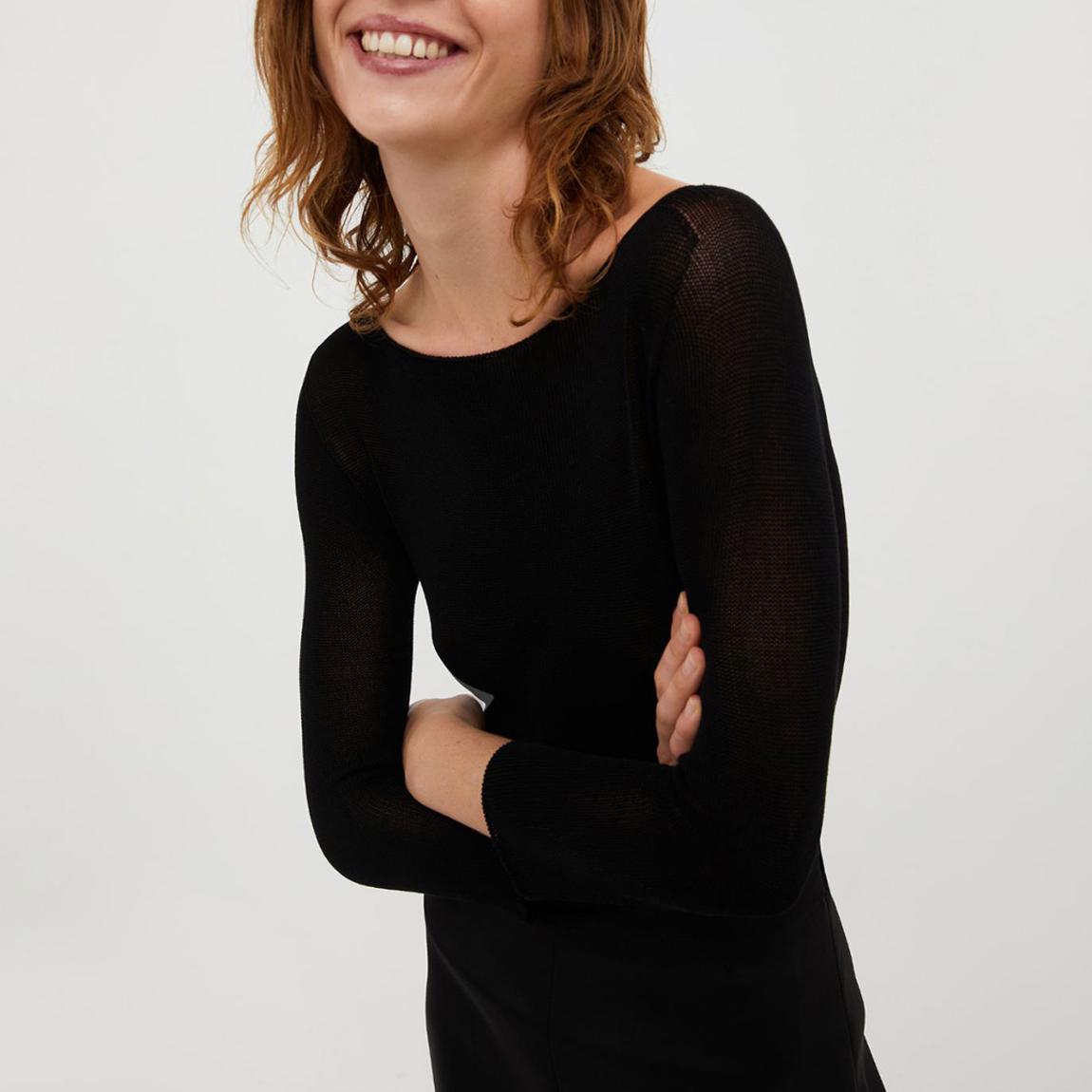 Black Esile Top main product photo