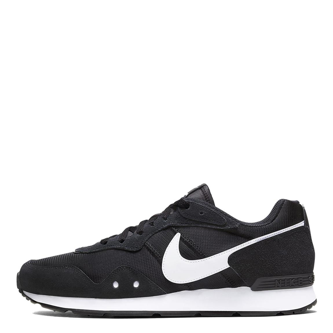 Men's Black/White Nike Venture Runner Trainers main product photo