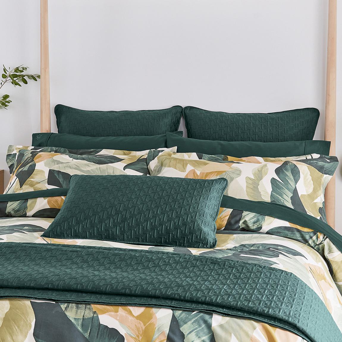 Urban Forager Oxford Pillowcase, Basil main product photo