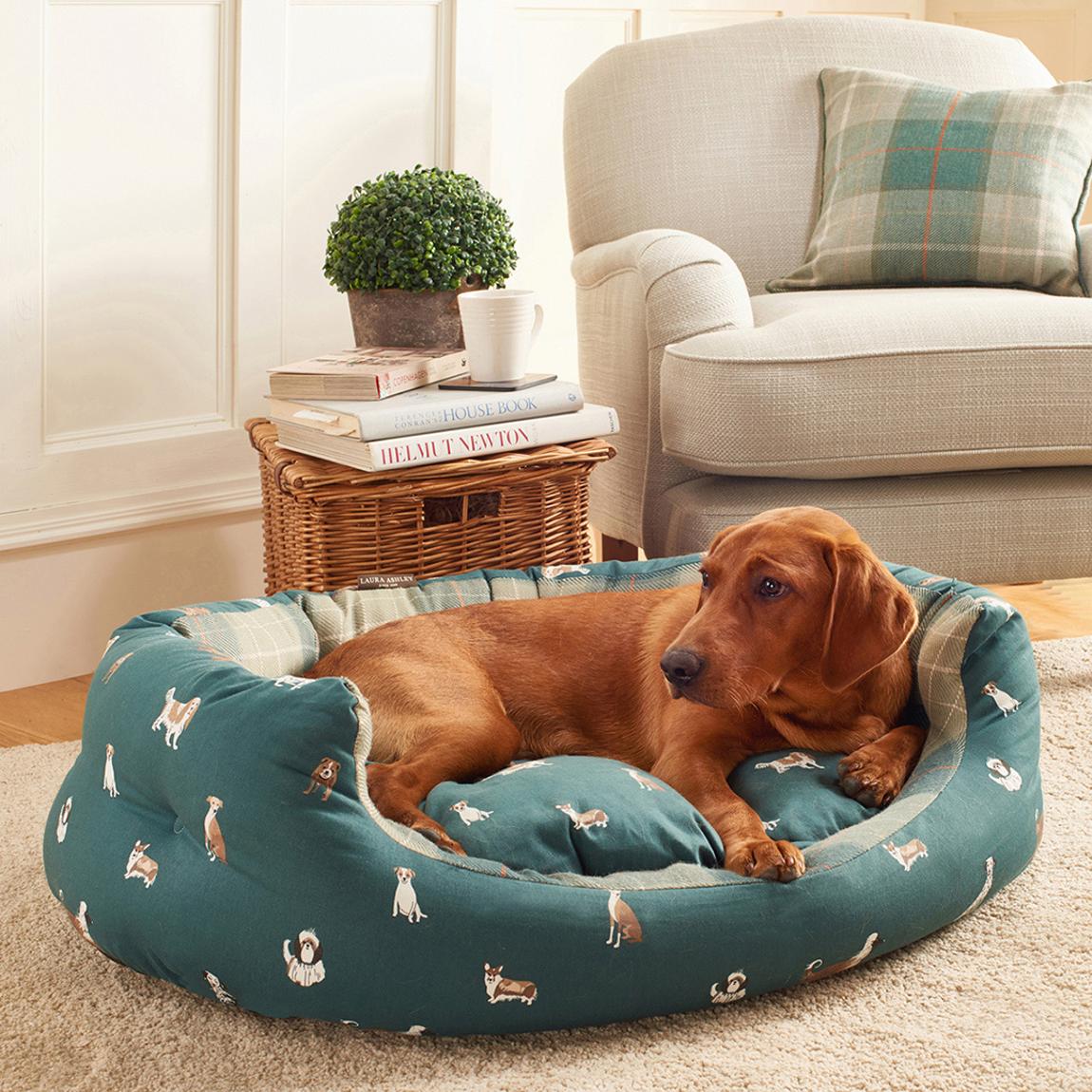 Laura Ashley Park Dogs Deluxe Slumber 35" - 89cm main product photo