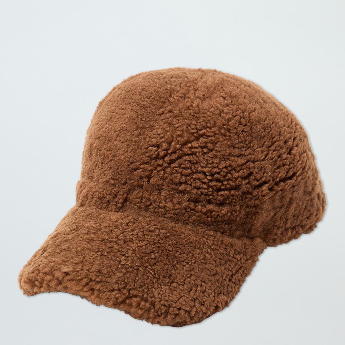 Caramel Shearling Teddy Cap main product photo