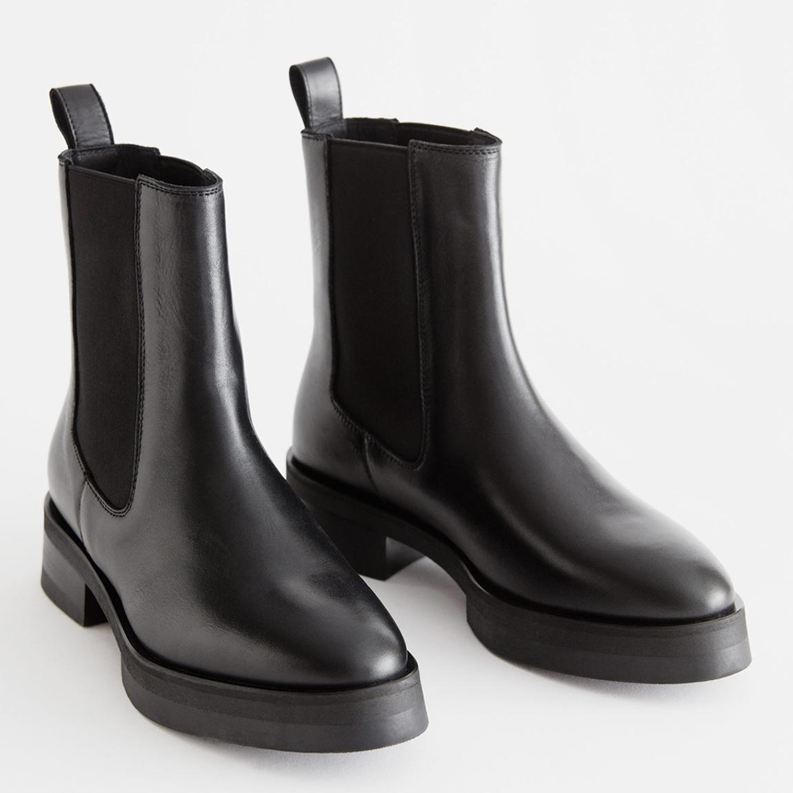Black Manda Boot main product photo