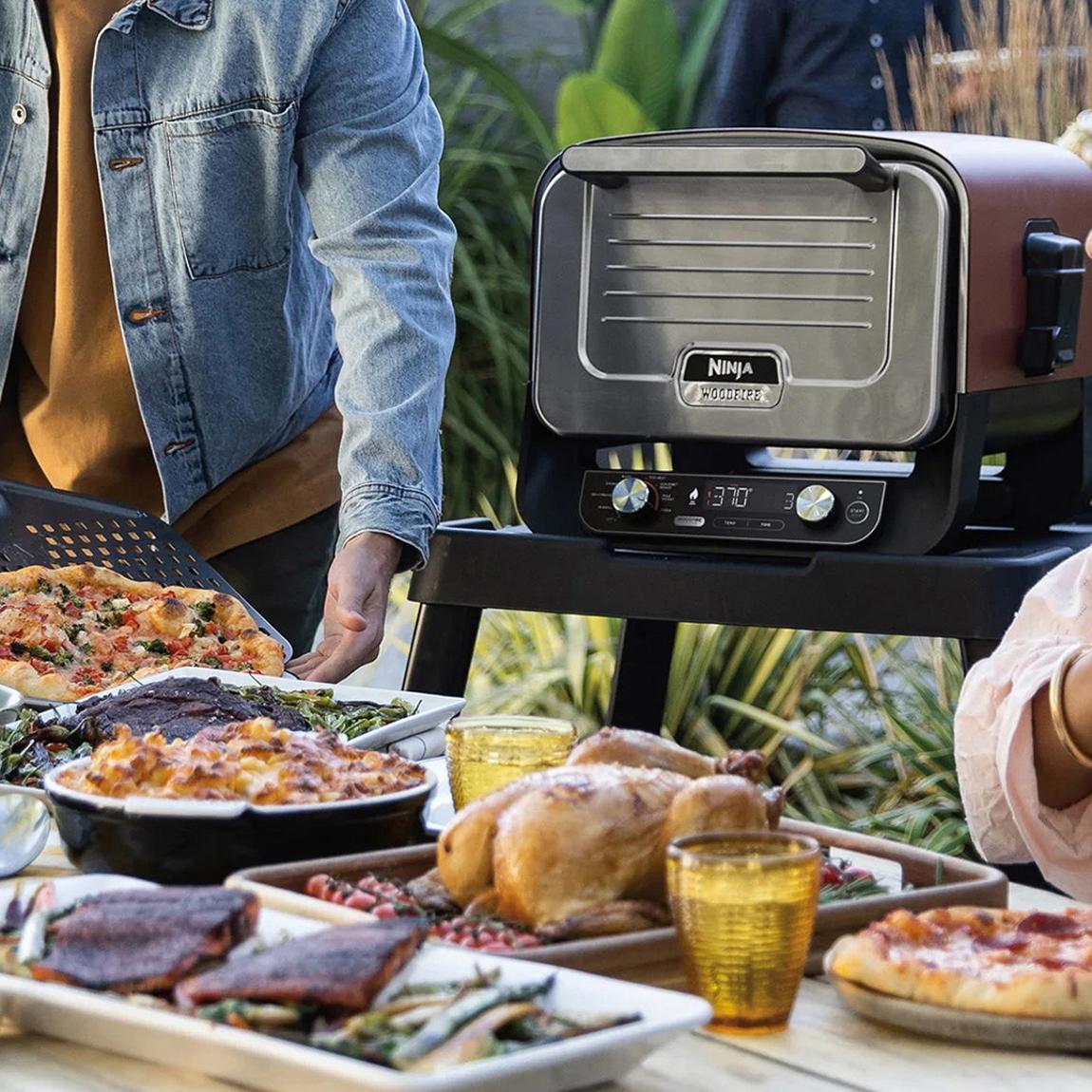 Naranja ファイヤーポイ セット Ninja Ninja Woodfire Electric Outdoor Artisan Pizza Oven & Cover