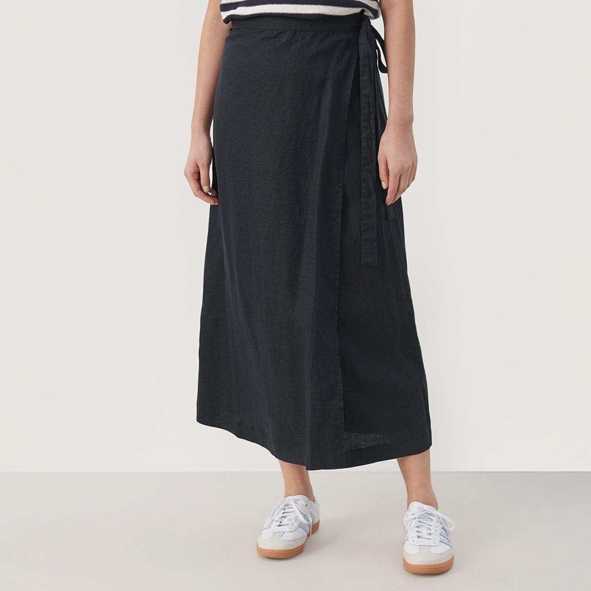 Navy Linen Skirt main product photo