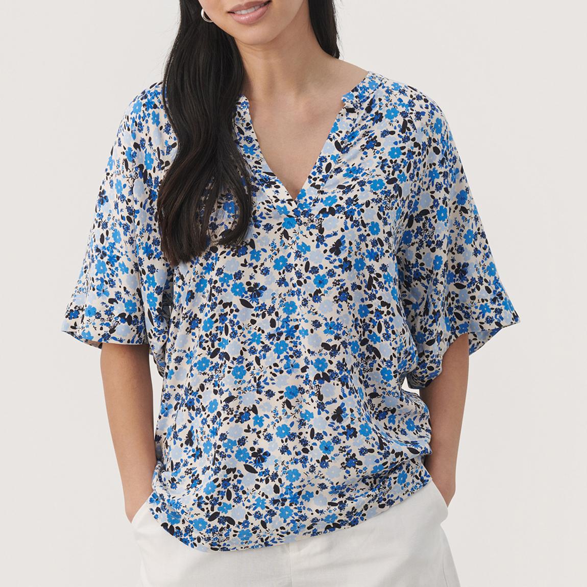 Blue Floral Petinan Blouse main product photo