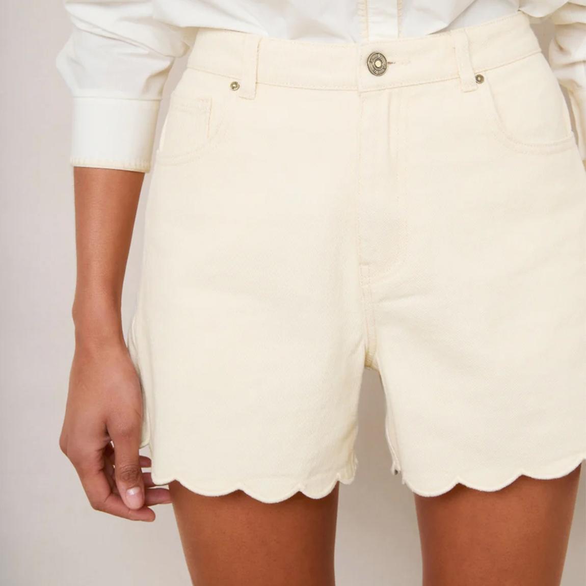 Ecru Ruby Scallop Short main product photo