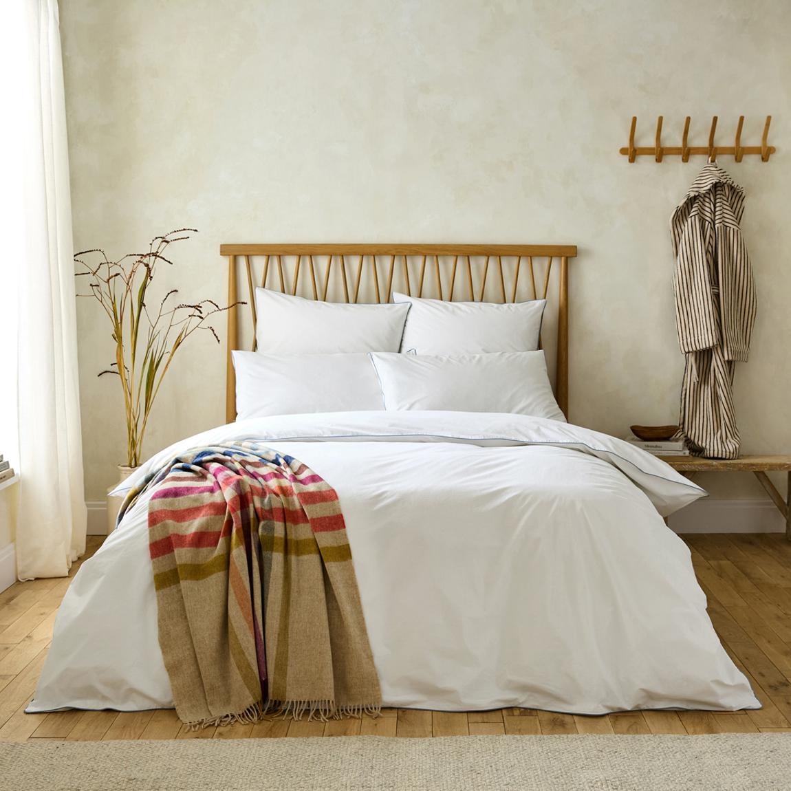Essential Piped King Duvet Cover, White/Grey main product photo