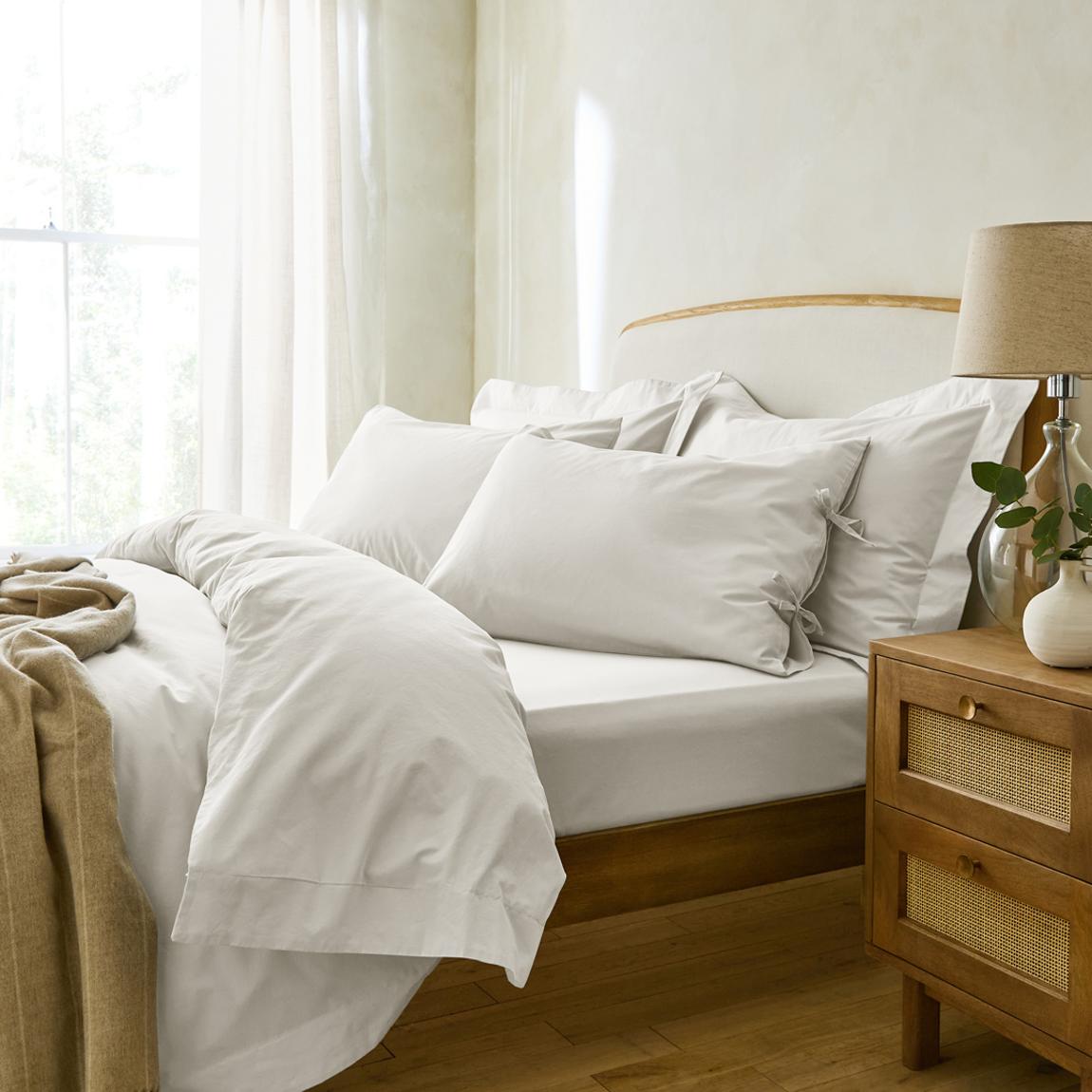 Essential Double Fitted Sheet, White main product photo