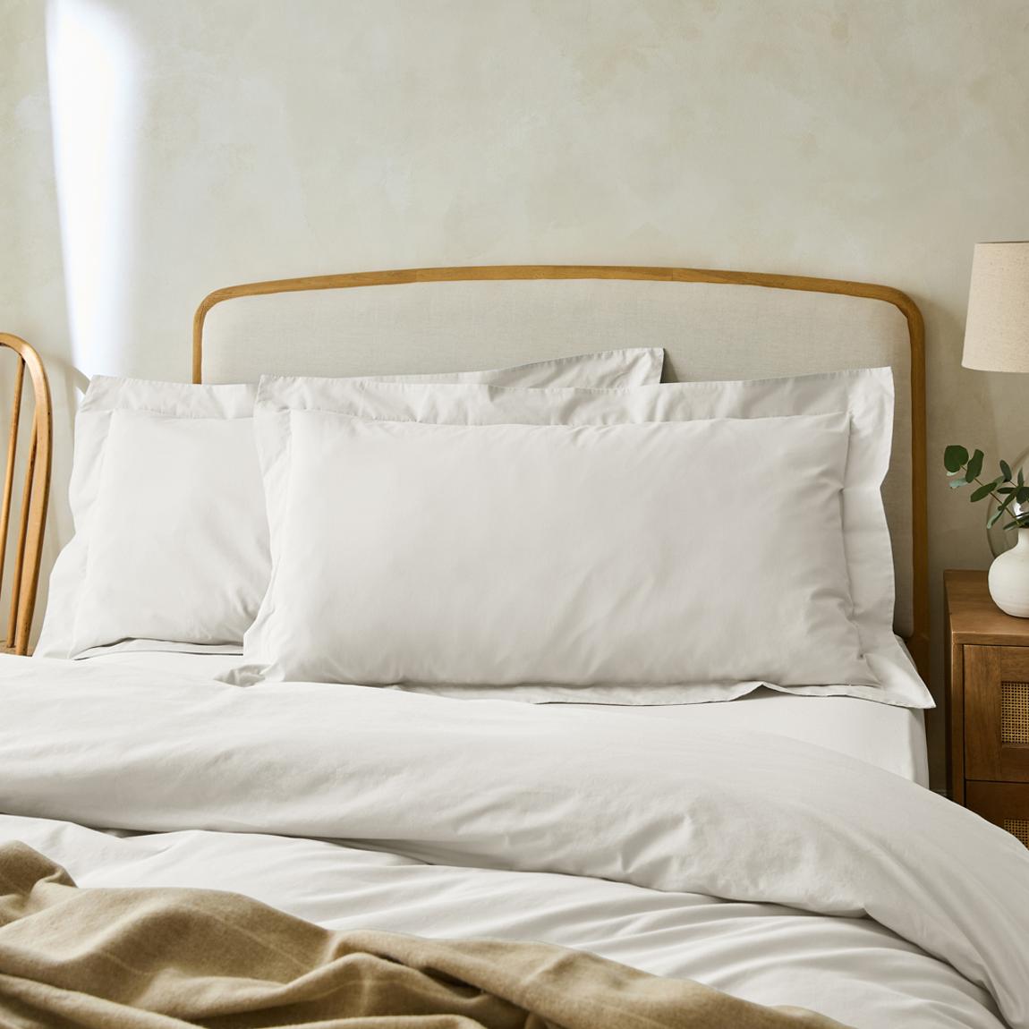 Essential Superking Oxford Pillowcases, White main product photo