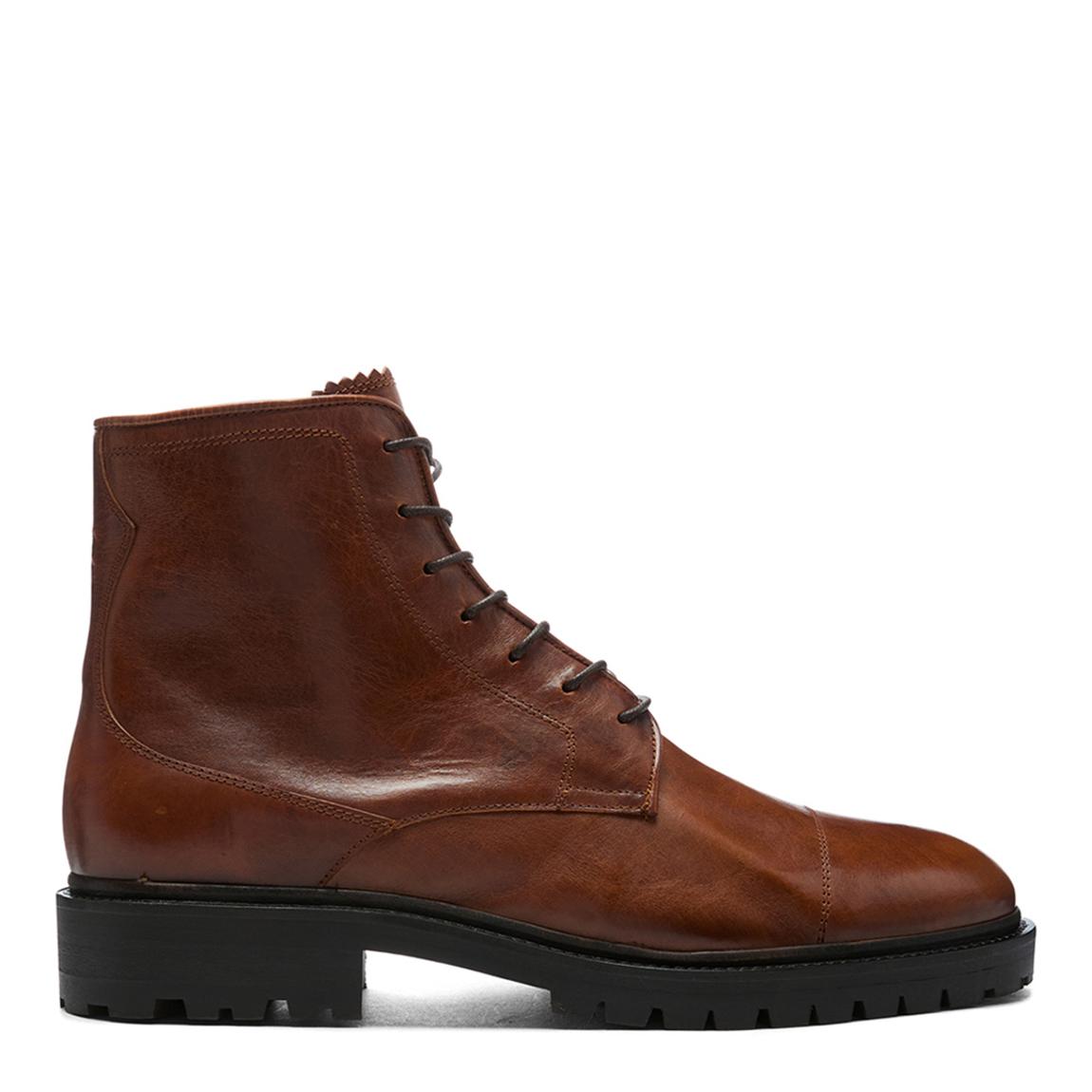 Men's Tan Leather Lecco Derby Boot main product photo