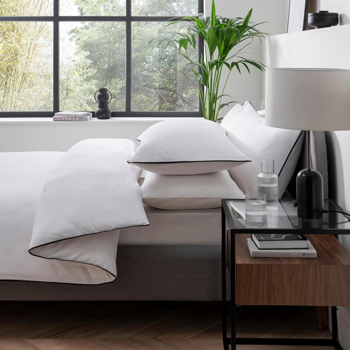 Superking Duvet Set, White with Black Border main product photo