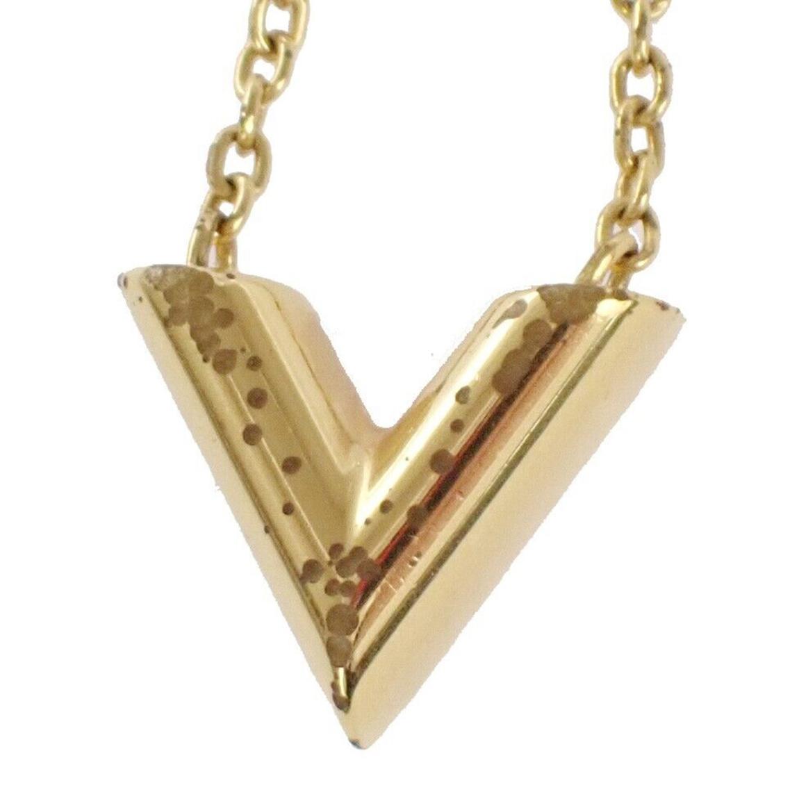 Gold Essential V Necklace B main product photo