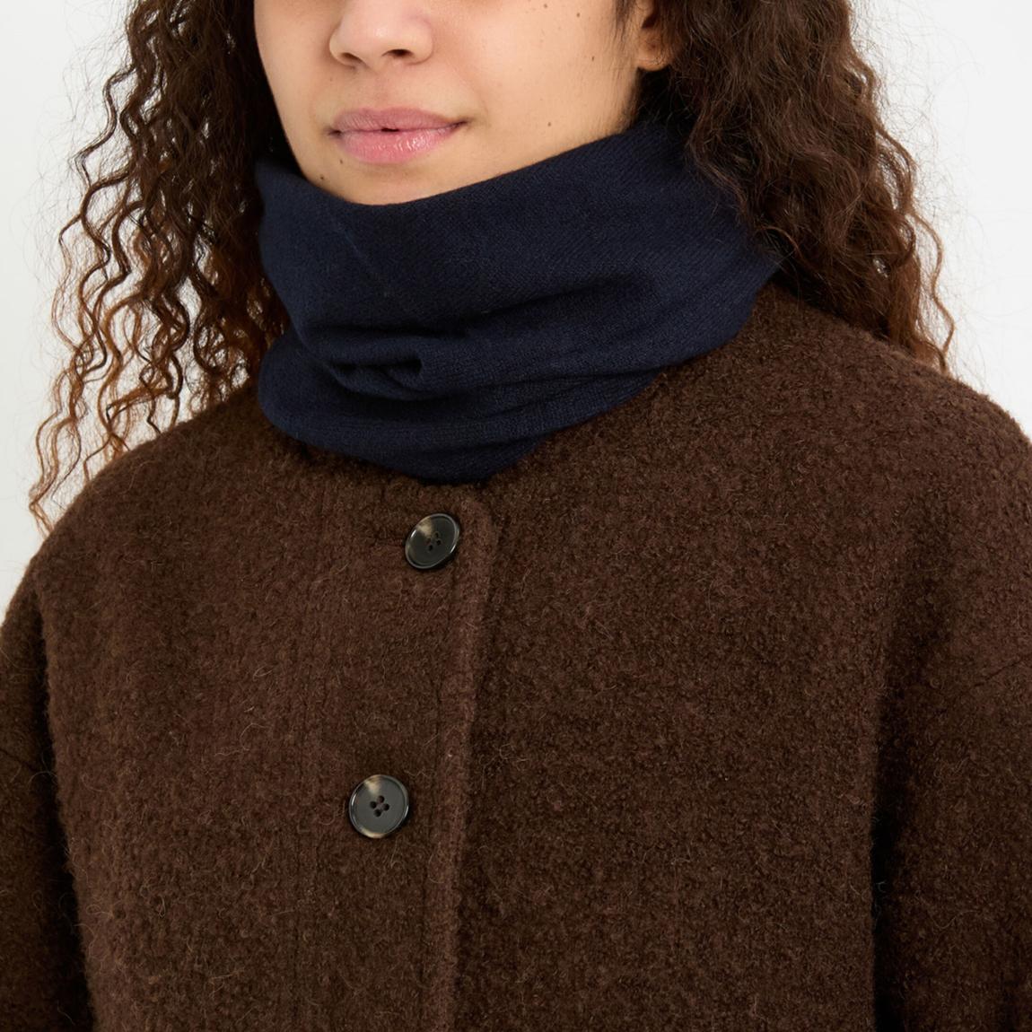 Navy Moss Stitch Cashmere Snood main product photo