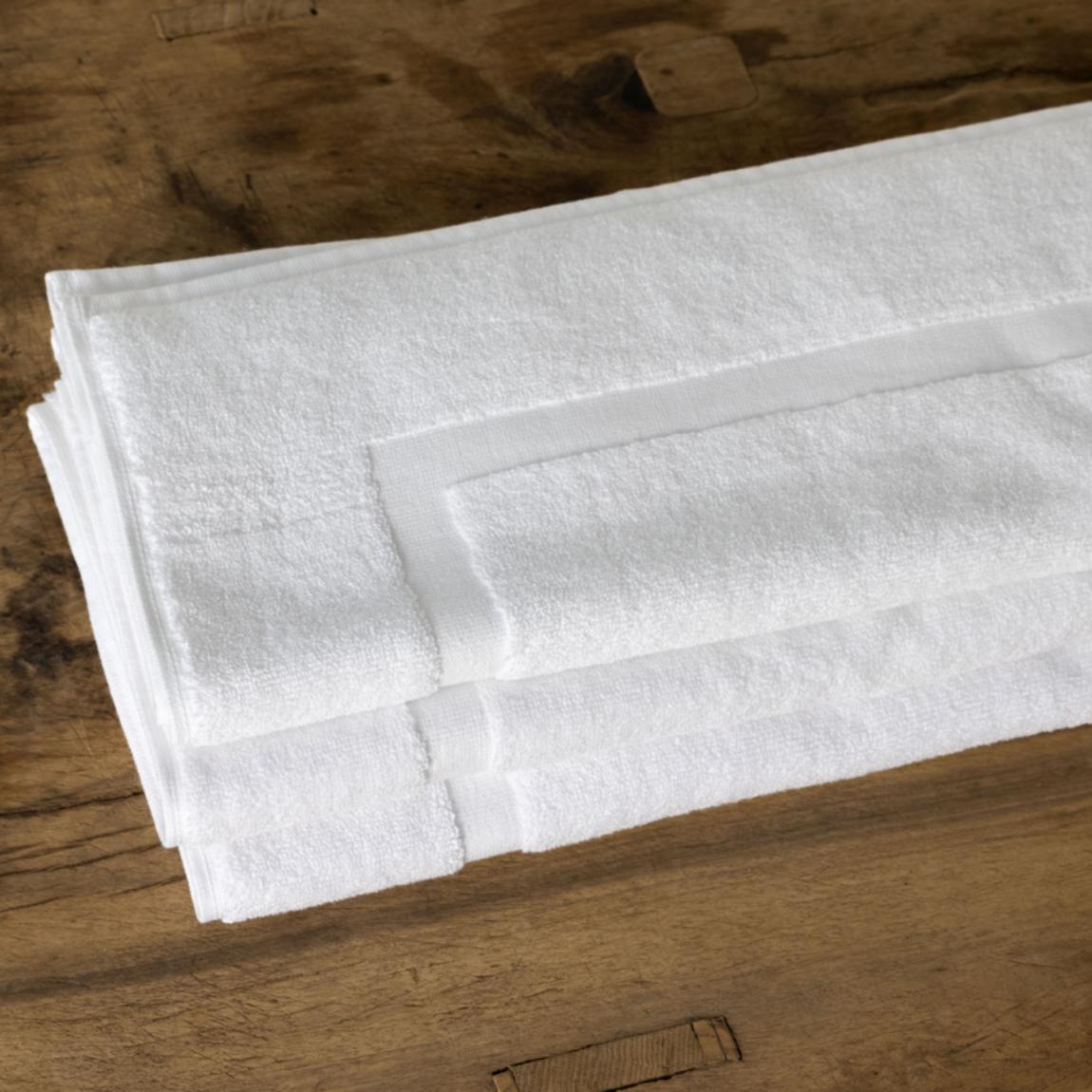 100% Cotton Luxury Hotel Bath Mat main product photo