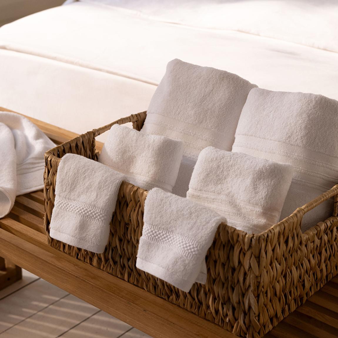 100% Cotton Luxury Hotel Face Cloths (3 pack) main product photo