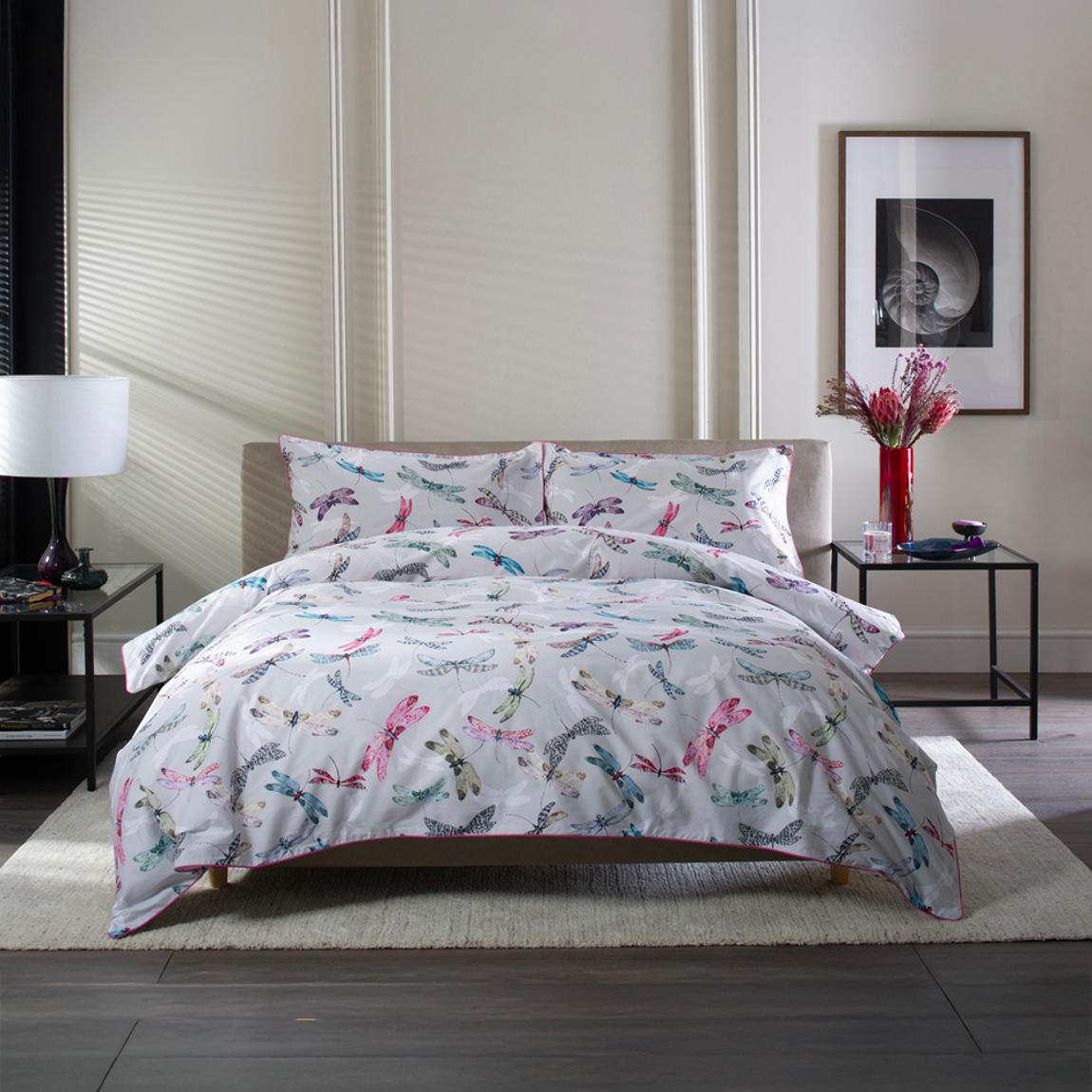Japanese Dragonflies 100% Cotton Duvet Cover Set with Piped Edging SuperKing main product photo