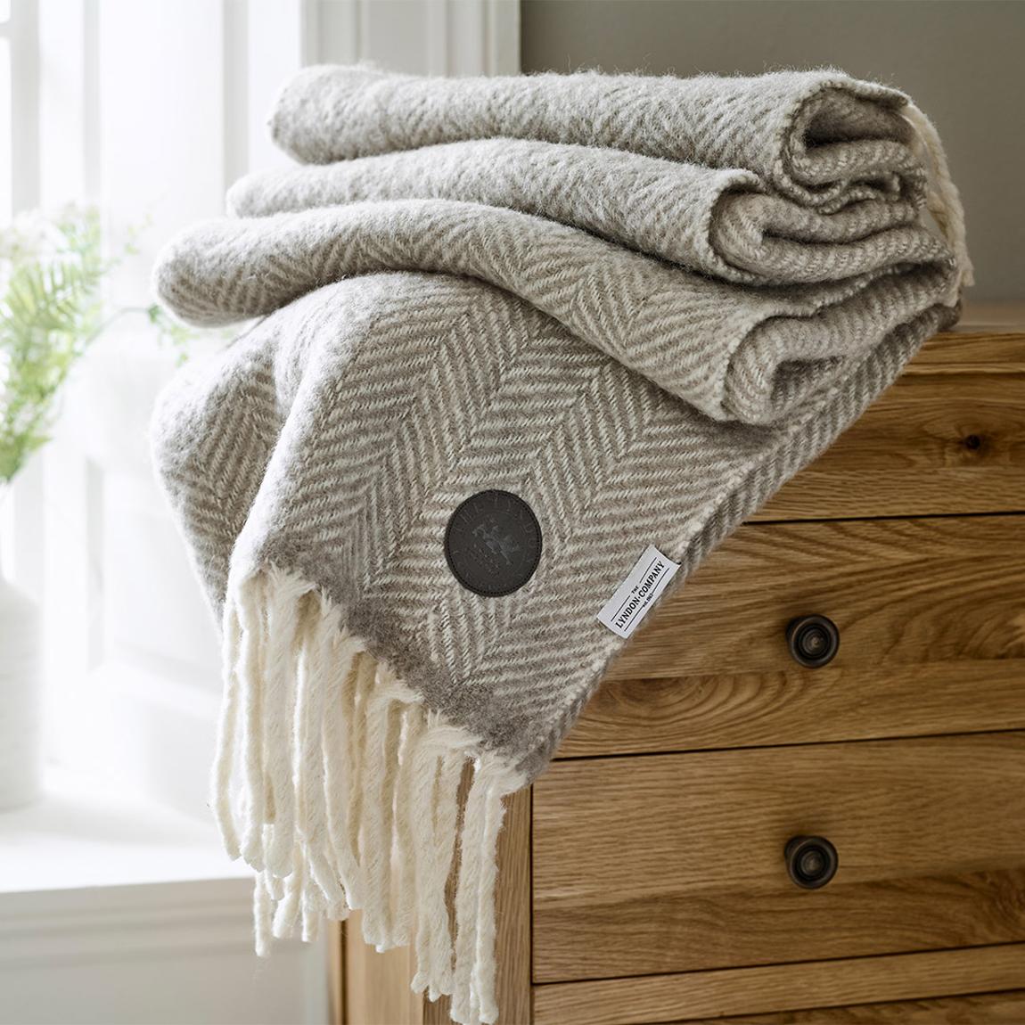 Moorland Wool 130x170cm Throw, Natural main product photo
