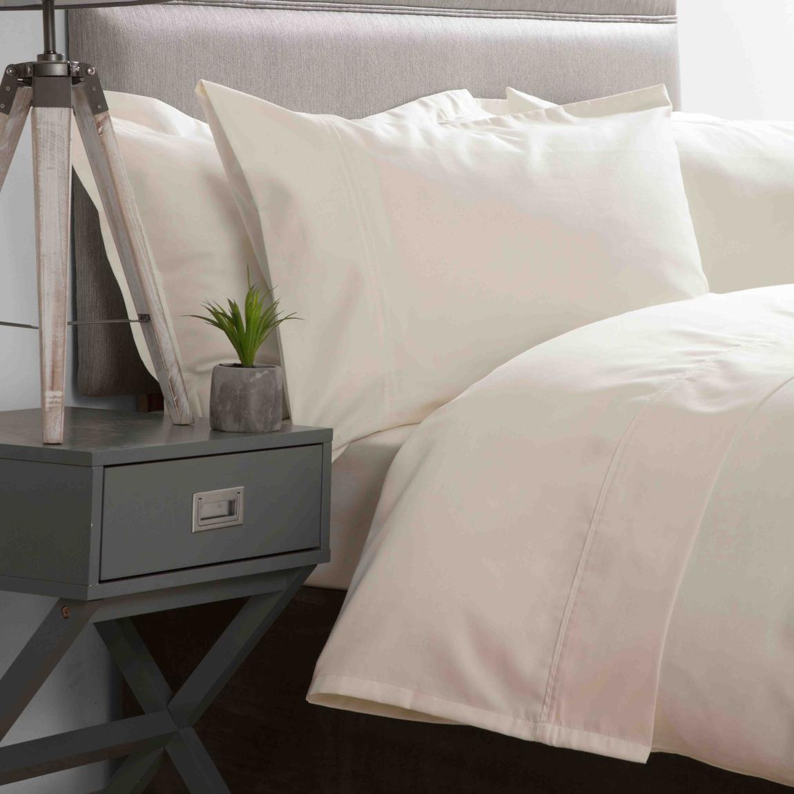 Belledorm 600 Thread Count 100% Egyptian Cotton Single Flat Sheet Ivory main product photo