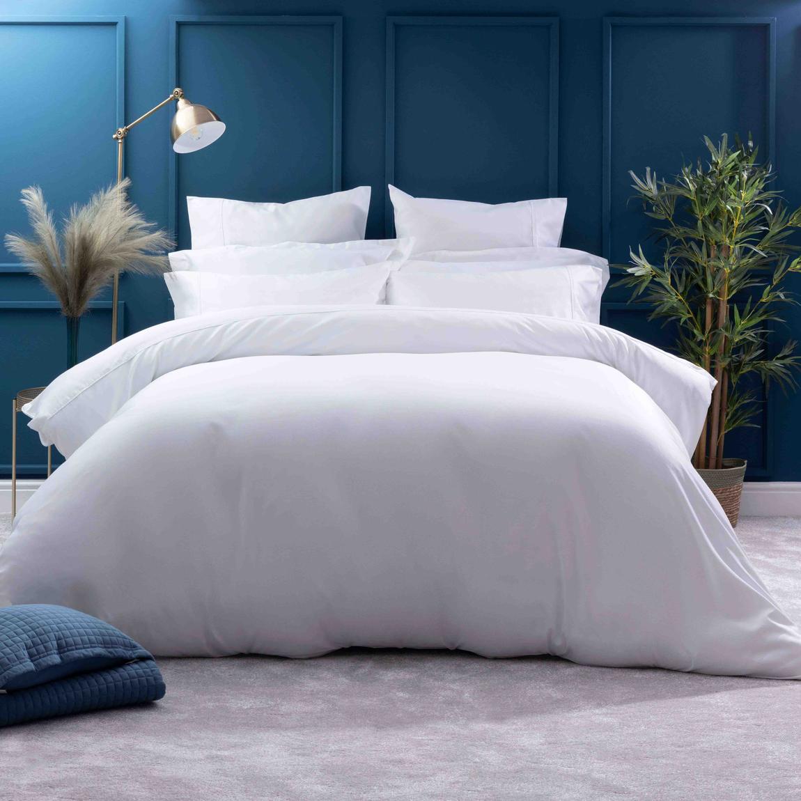 Belledorm 600 Thread Count 100% Egyptian Cotton King Duvet Cover White main product photo