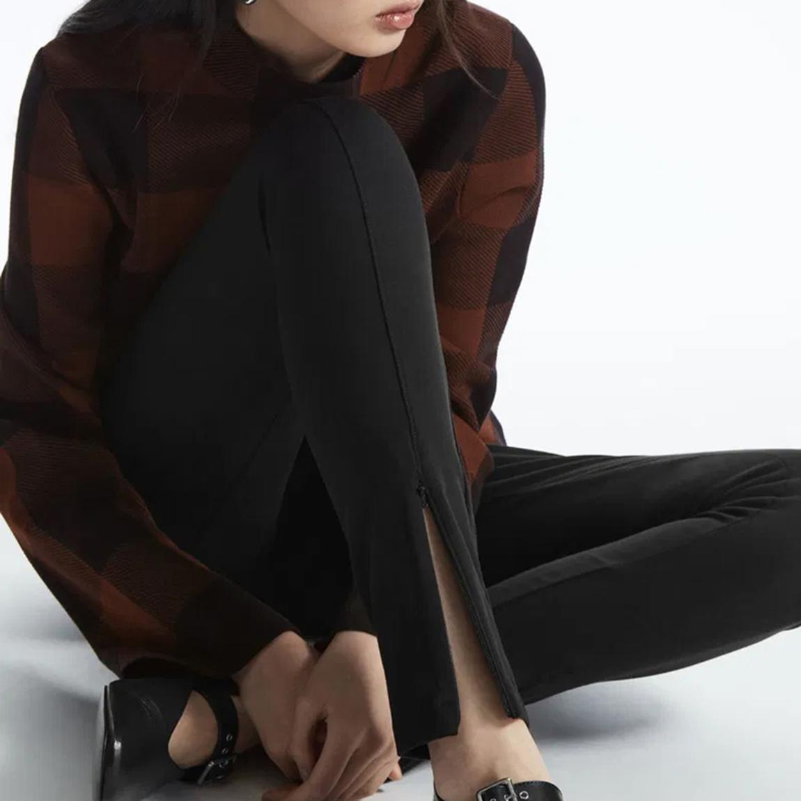 Black Split Ankle Leggings main product photo