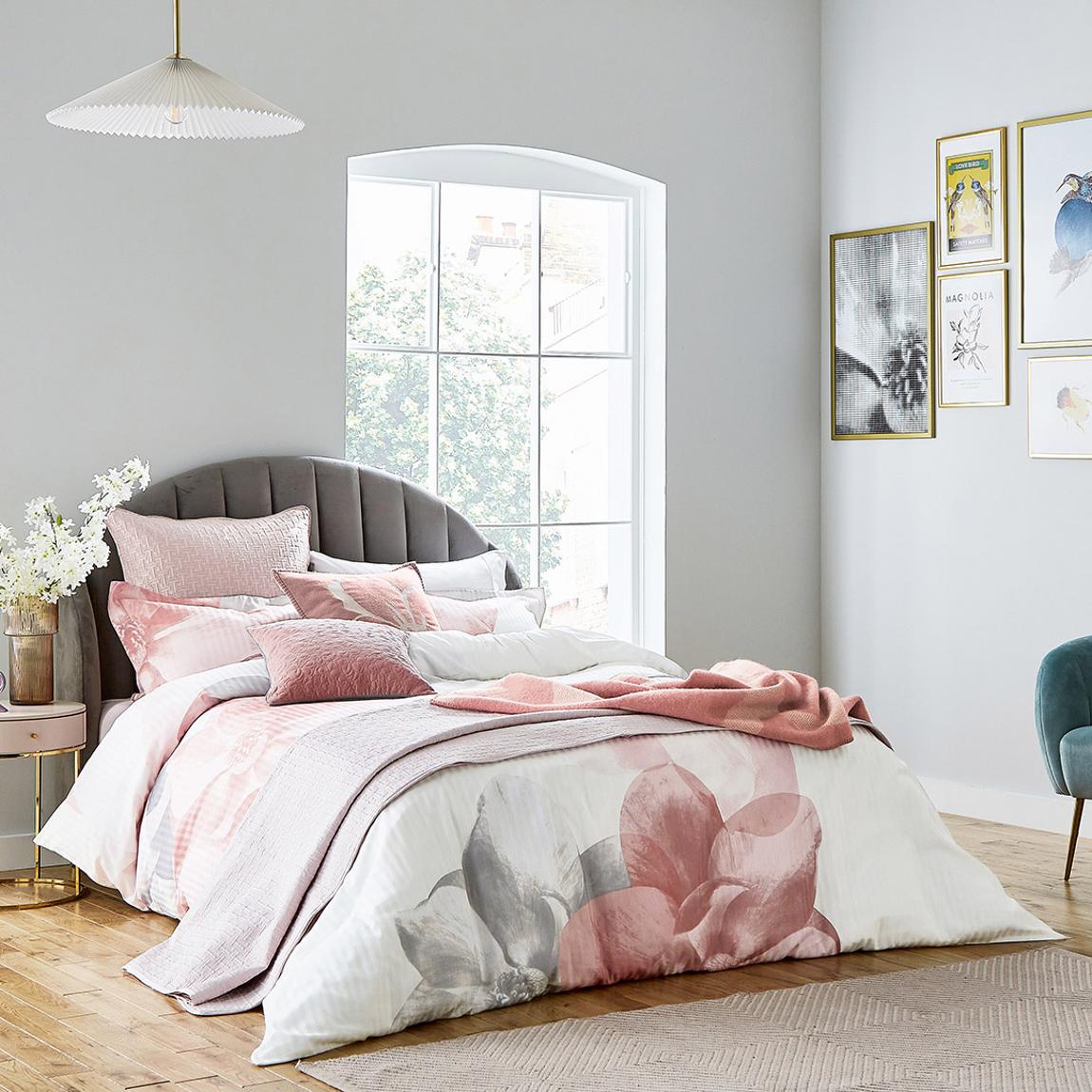 Photo Magnolia, Super King Duvet Cover Set, White main product photo