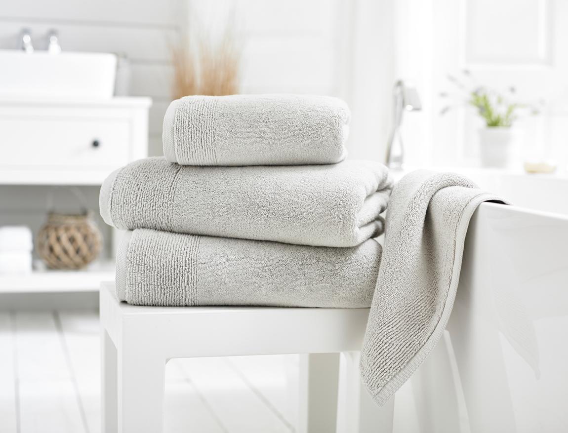Palazzo Luxury Zerotwist Cotton 800gsm Bath Sheets Silver main product photo