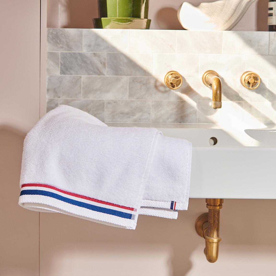 Pure Cotton Brand Stripe Bath Sheet, Bright White main product photo