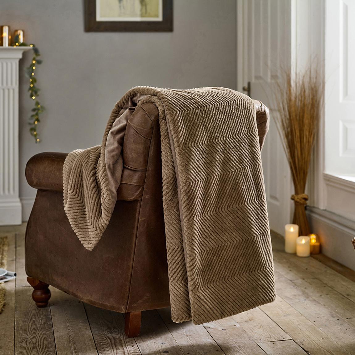 Burghley Faux Fur 130x170cm Throw, Fawn main product photo