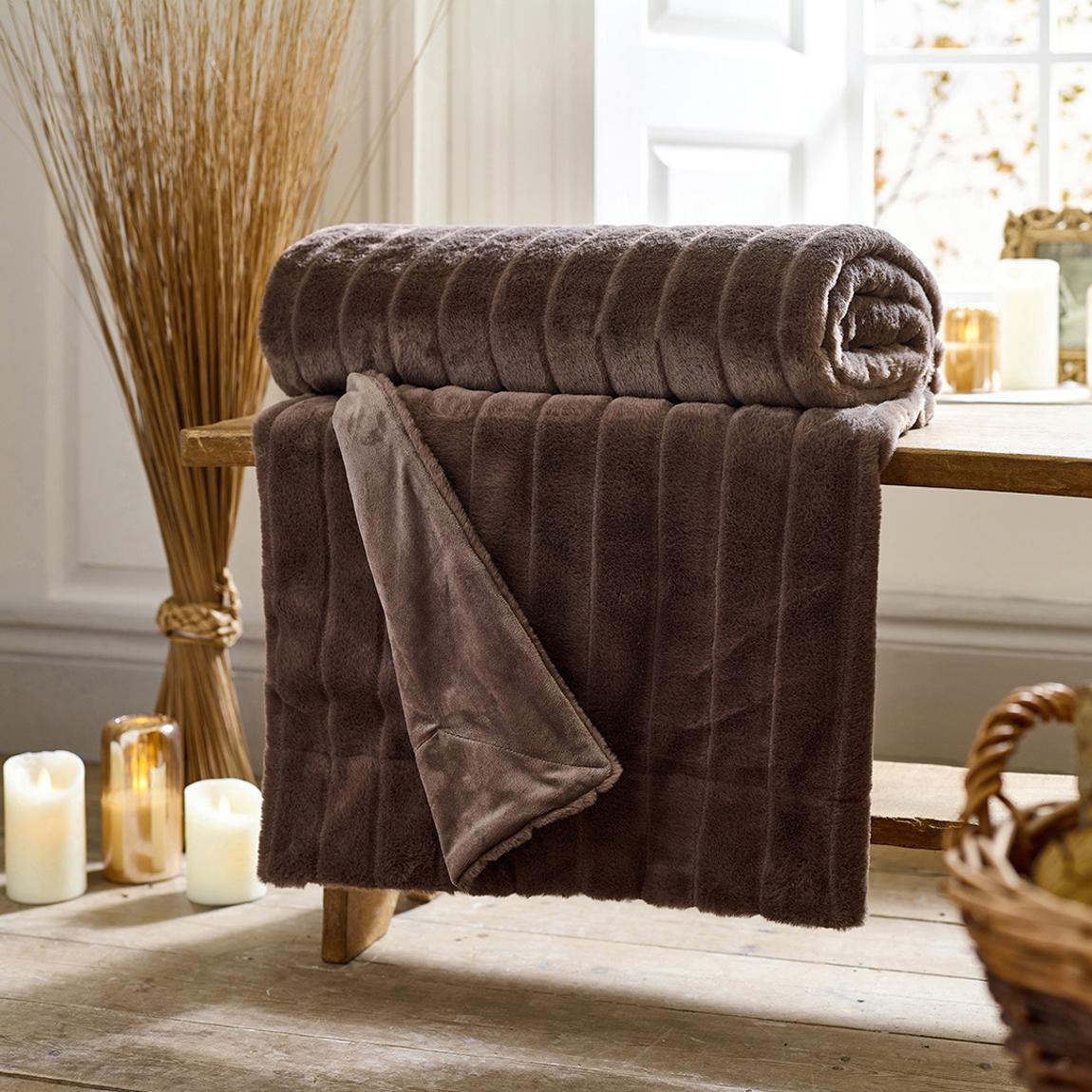 Hockley 150x200cm Throw, Mocha main product photo