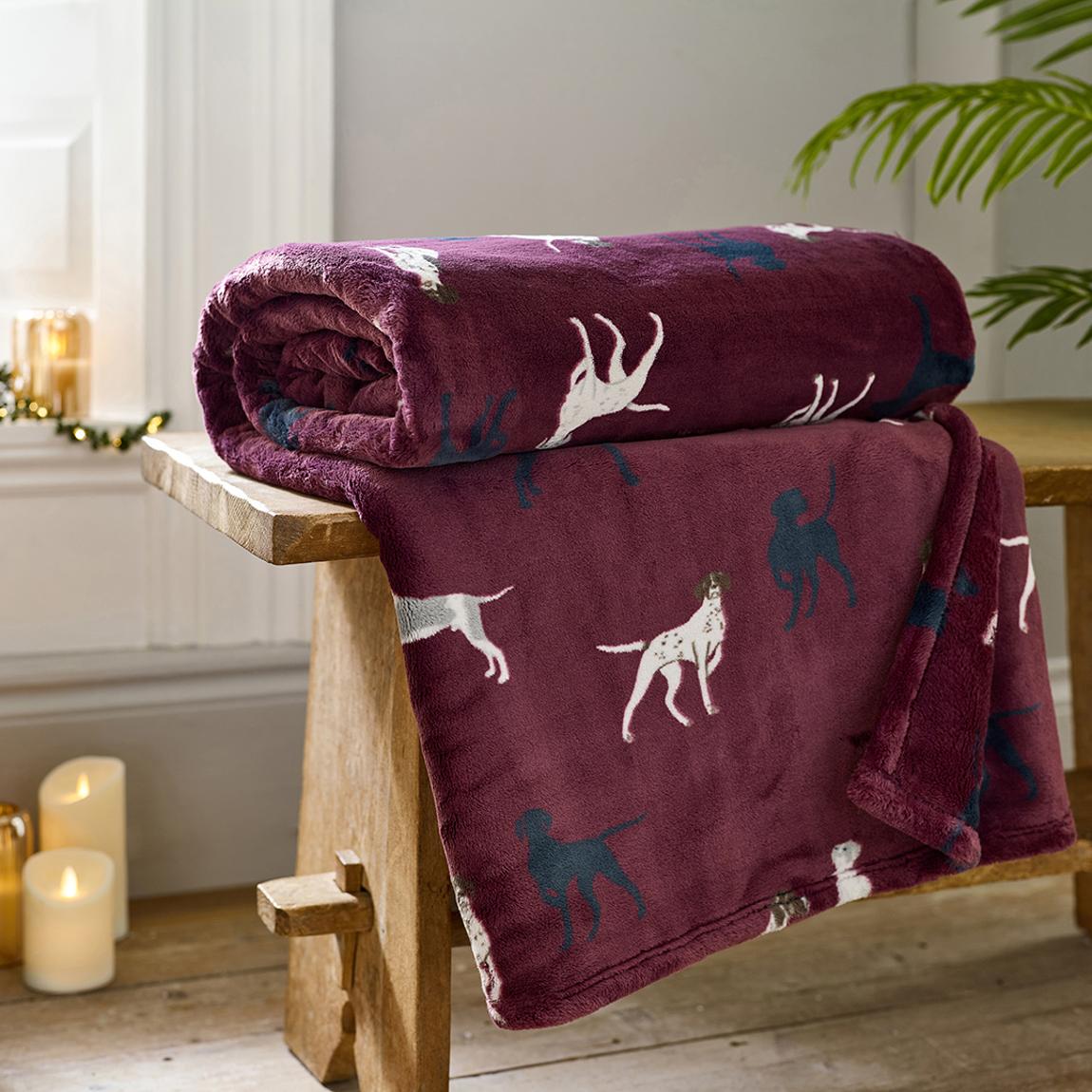 Hounds 140x180cm Throw, Burgundy main product photo