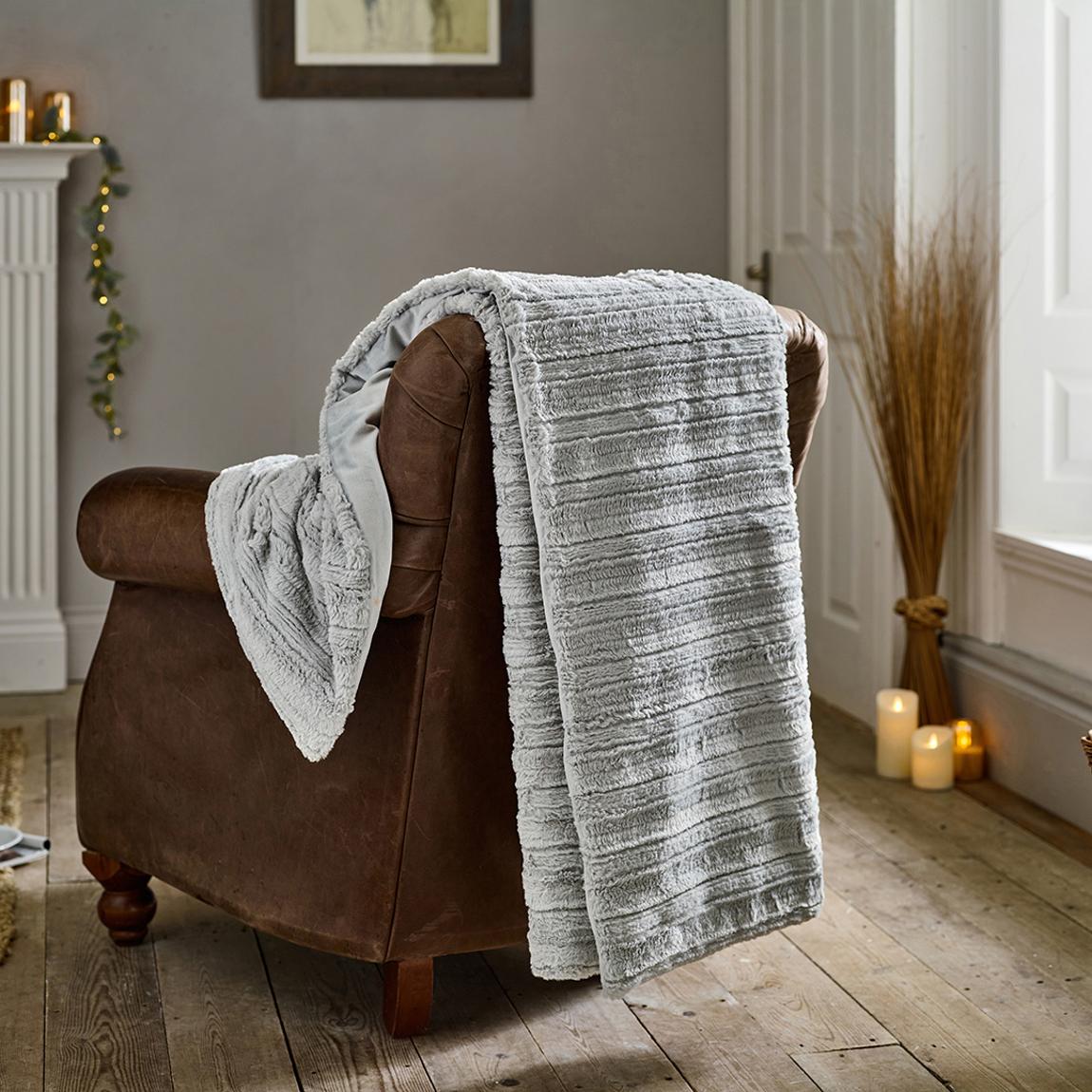 Chatsworth Faux Fur 130x170cm Throw, Grey main product photo