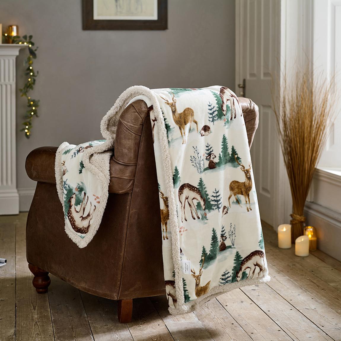Winter Deers 140x180cm Throw, Cream main product photo