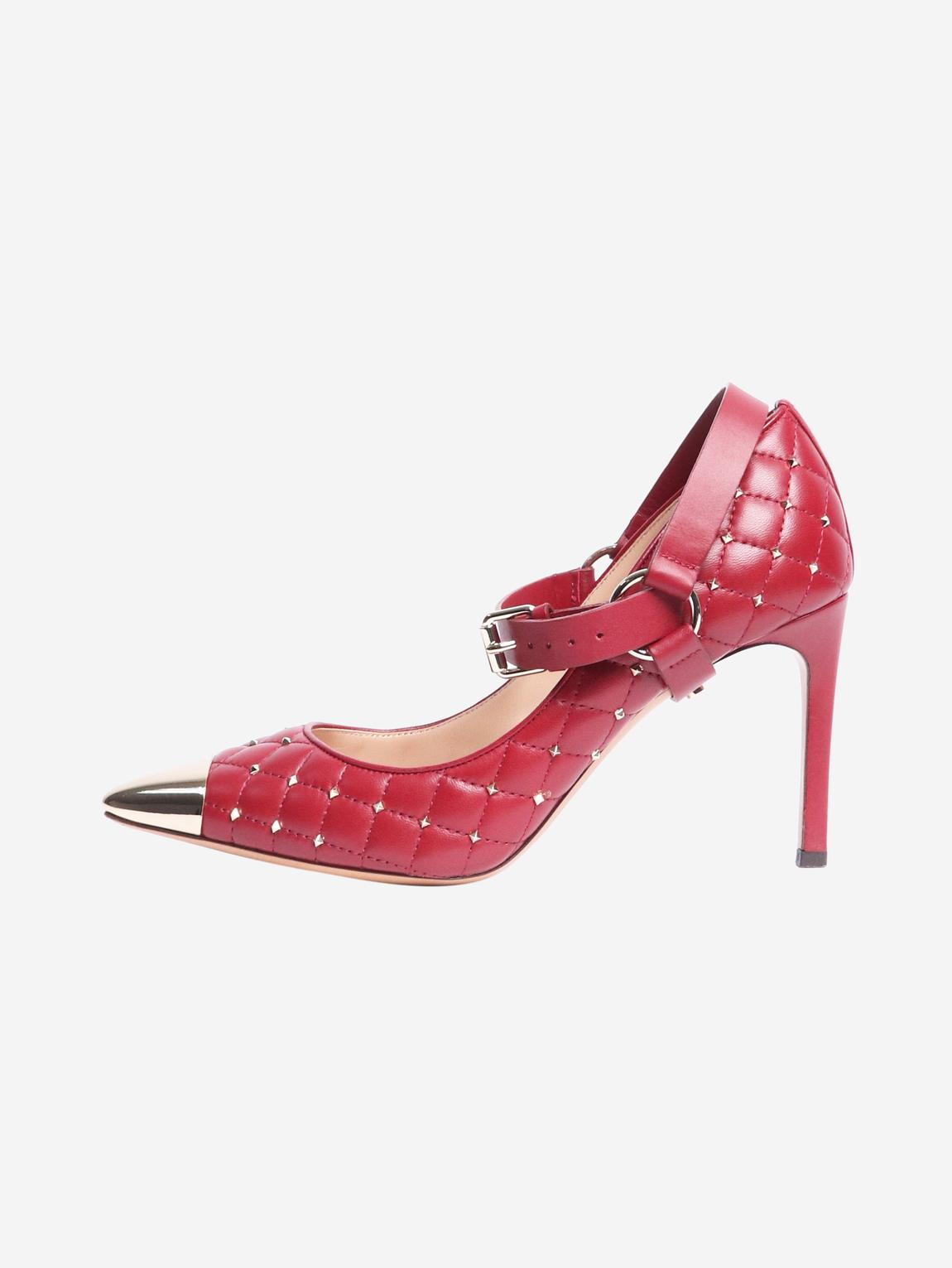 Cherry red Rockstud quilted pumps main product photo