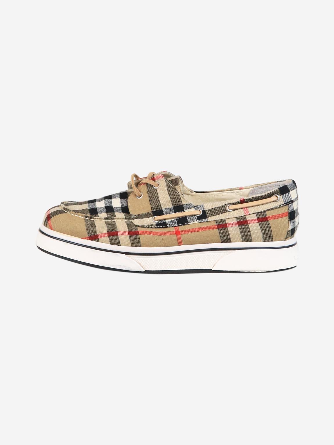 Brown nova check boat shoes main product photo