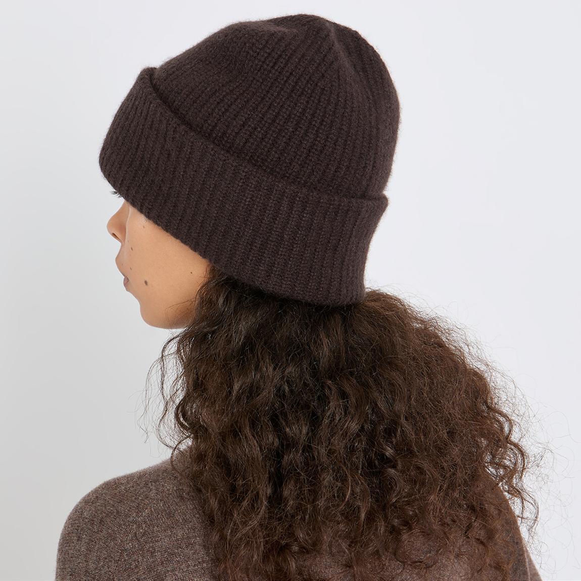 N°· Eleven Brown Cashmere Double Roll Beanie - BrandAlley