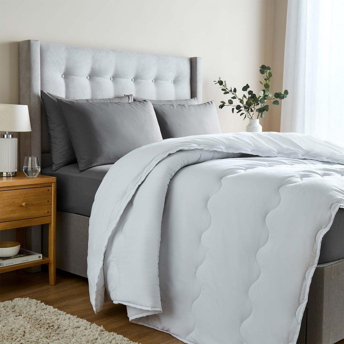 Sealy Deeply Full Duvet, 10.5Tog, Single main product photo