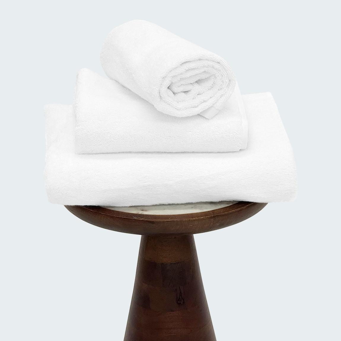 5 Piece Towel Bundle Set, White main product photo